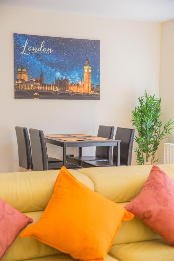 Stylish Modern Newly Built Apartment 15 Min From City Centre Edinburg Exteriör bild
