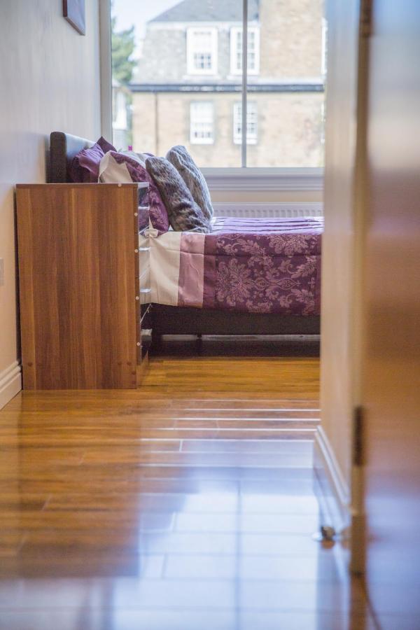 Stylish Modern Newly Built Apartment 15 Min From City Centre Edinburg Exteriör bild